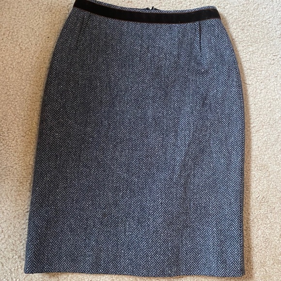 Dolce&Gabbana suit. - Picture 10 of 13